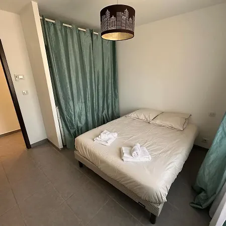 Apartament Gournerie 3 Bedrooms Heated Private Pool